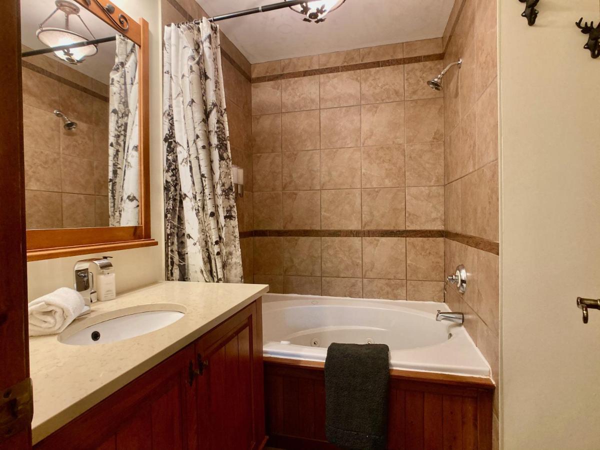 Appartamento Le Plateau By Tremblant Vacations Mont-Tremblant Esterno foto